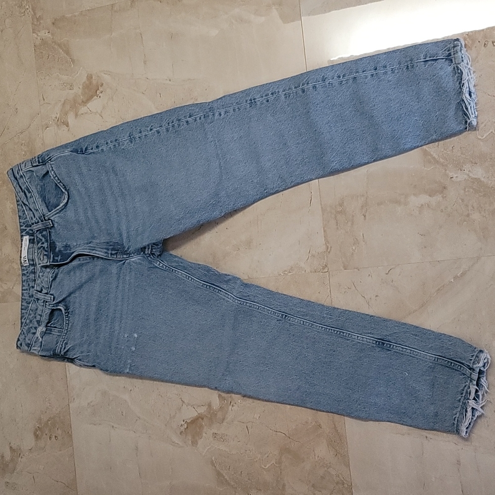 Zara mom style raw hem jeans, size 10. Worn twice.